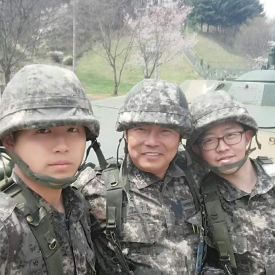 Military service moment 1
